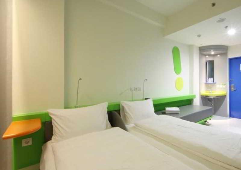 Pop! Hotel Tebet Τζακάρτα Εξωτερικό φωτογραφία